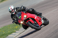 cadwell-park;cadwell-park-photographs;cadwell-trackday-photographs;enduro-digital-images;event-digital-images;eventdigitalimages;peter-wileman-photography;racing-digital-images;trackday-digital-images;trackday-photos
