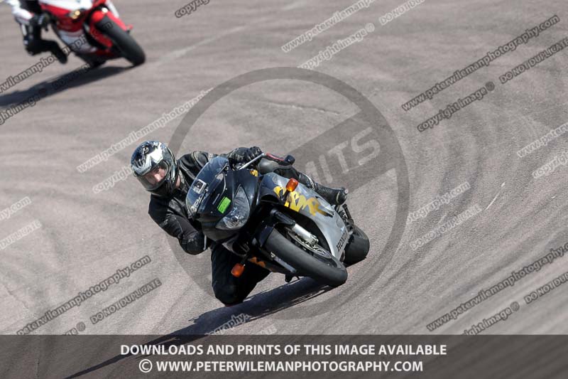 cadwell park;cadwell park photographs;cadwell trackday photographs;enduro digital images;event digital images;eventdigitalimages;peter wileman photography;racing digital images;trackday digital images;trackday photos
