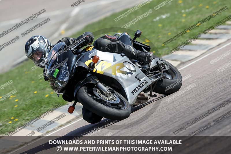 cadwell park;cadwell park photographs;cadwell trackday photographs;enduro digital images;event digital images;eventdigitalimages;peter wileman photography;racing digital images;trackday digital images;trackday photos