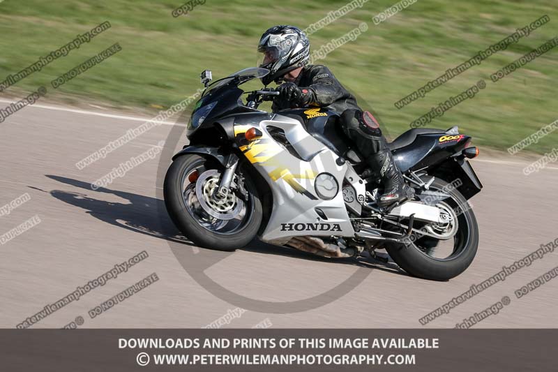 cadwell park;cadwell park photographs;cadwell trackday photographs;enduro digital images;event digital images;eventdigitalimages;peter wileman photography;racing digital images;trackday digital images;trackday photos
