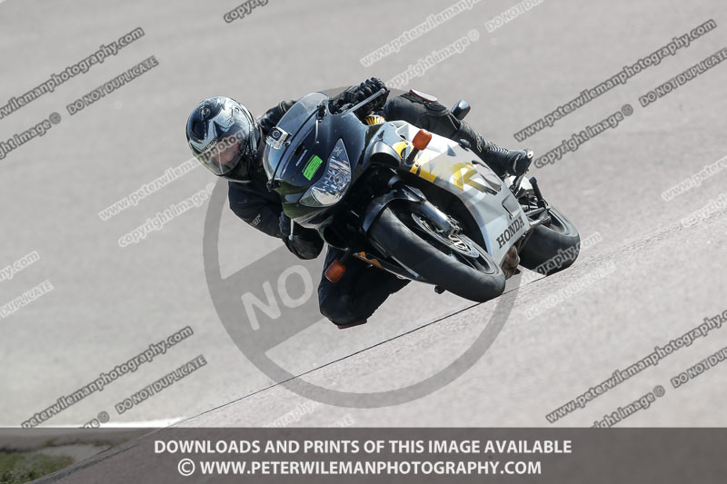 cadwell park;cadwell park photographs;cadwell trackday photographs;enduro digital images;event digital images;eventdigitalimages;peter wileman photography;racing digital images;trackday digital images;trackday photos