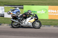 cadwell-park;cadwell-park-photographs;cadwell-trackday-photographs;enduro-digital-images;event-digital-images;eventdigitalimages;peter-wileman-photography;racing-digital-images;trackday-digital-images;trackday-photos
