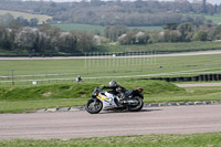 cadwell-park;cadwell-park-photographs;cadwell-trackday-photographs;enduro-digital-images;event-digital-images;eventdigitalimages;peter-wileman-photography;racing-digital-images;trackday-digital-images;trackday-photos