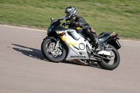 cadwell-park;cadwell-park-photographs;cadwell-trackday-photographs;enduro-digital-images;event-digital-images;eventdigitalimages;peter-wileman-photography;racing-digital-images;trackday-digital-images;trackday-photos