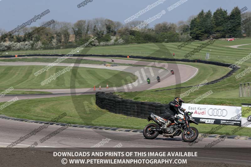 cadwell park;cadwell park photographs;cadwell trackday photographs;enduro digital images;event digital images;eventdigitalimages;peter wileman photography;racing digital images;trackday digital images;trackday photos