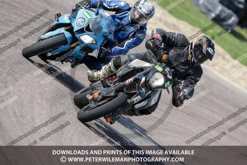 cadwell park;cadwell park photographs;cadwell trackday photographs;enduro digital images;event digital images;eventdigitalimages;peter wileman photography;racing digital images;trackday digital images;trackday photos