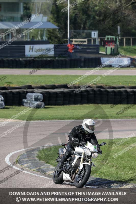 cadwell park;cadwell park photographs;cadwell trackday photographs;enduro digital images;event digital images;eventdigitalimages;peter wileman photography;racing digital images;trackday digital images;trackday photos