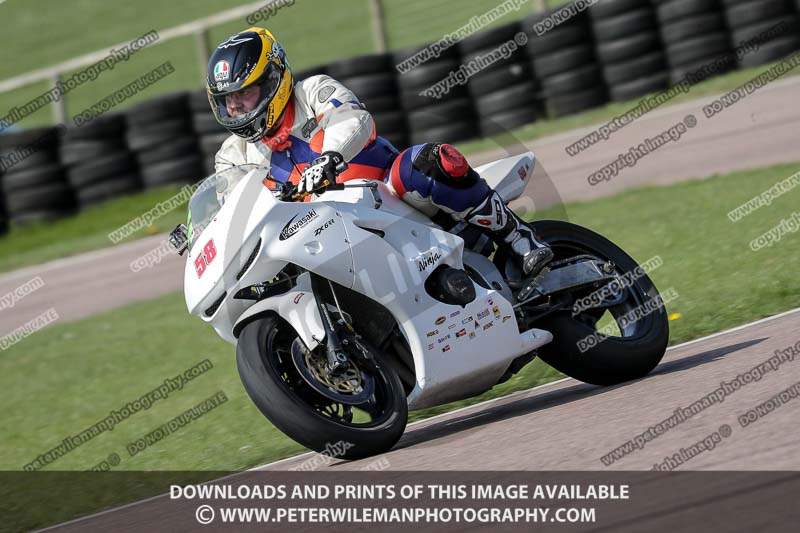 cadwell park;cadwell park photographs;cadwell trackday photographs;enduro digital images;event digital images;eventdigitalimages;peter wileman photography;racing digital images;trackday digital images;trackday photos