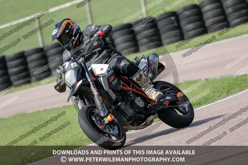 cadwell park;cadwell park photographs;cadwell trackday photographs;enduro digital images;event digital images;eventdigitalimages;peter wileman photography;racing digital images;trackday digital images;trackday photos
