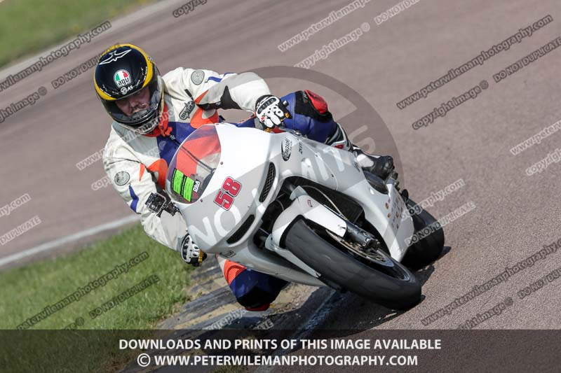 cadwell park;cadwell park photographs;cadwell trackday photographs;enduro digital images;event digital images;eventdigitalimages;peter wileman photography;racing digital images;trackday digital images;trackday photos