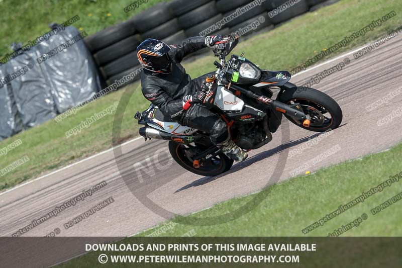 cadwell park;cadwell park photographs;cadwell trackday photographs;enduro digital images;event digital images;eventdigitalimages;peter wileman photography;racing digital images;trackday digital images;trackday photos