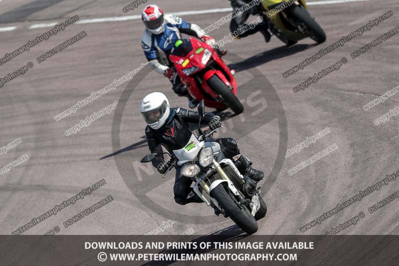 cadwell park;cadwell park photographs;cadwell trackday photographs;enduro digital images;event digital images;eventdigitalimages;peter wileman photography;racing digital images;trackday digital images;trackday photos