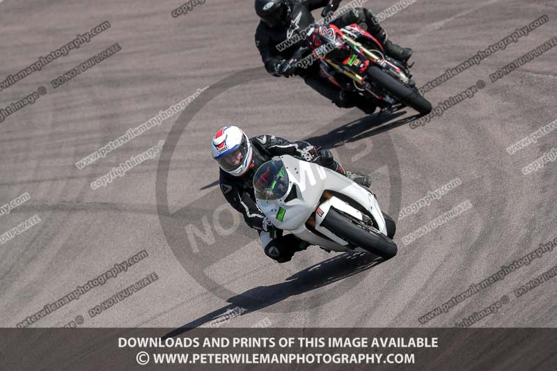 cadwell park;cadwell park photographs;cadwell trackday photographs;enduro digital images;event digital images;eventdigitalimages;peter wileman photography;racing digital images;trackday digital images;trackday photos