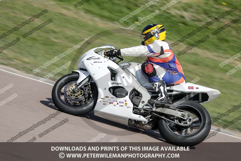 cadwell park;cadwell park photographs;cadwell trackday photographs;enduro digital images;event digital images;eventdigitalimages;peter wileman photography;racing digital images;trackday digital images;trackday photos