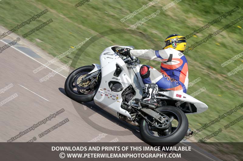 cadwell park;cadwell park photographs;cadwell trackday photographs;enduro digital images;event digital images;eventdigitalimages;peter wileman photography;racing digital images;trackday digital images;trackday photos