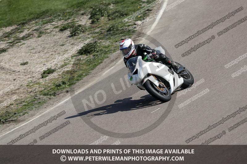 cadwell park;cadwell park photographs;cadwell trackday photographs;enduro digital images;event digital images;eventdigitalimages;peter wileman photography;racing digital images;trackday digital images;trackday photos