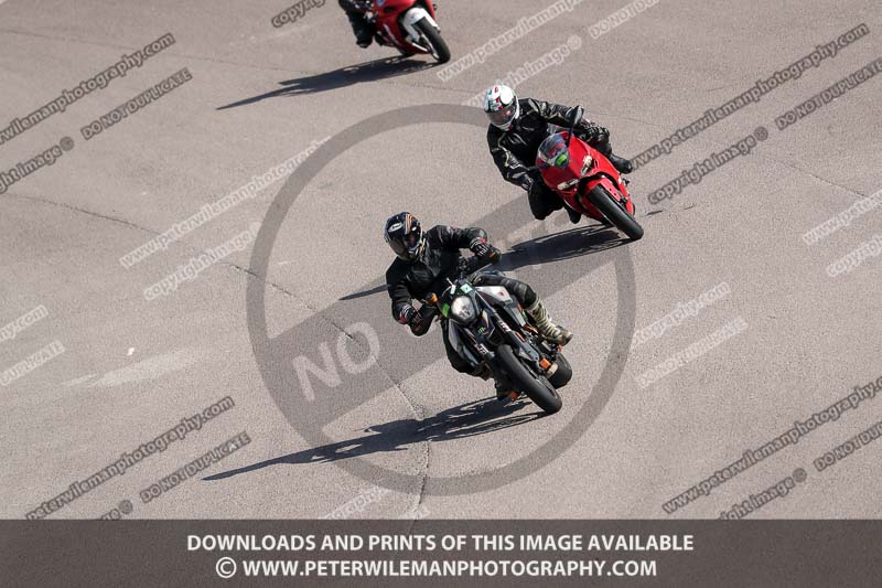 cadwell park;cadwell park photographs;cadwell trackday photographs;enduro digital images;event digital images;eventdigitalimages;peter wileman photography;racing digital images;trackday digital images;trackday photos