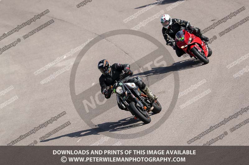 cadwell park;cadwell park photographs;cadwell trackday photographs;enduro digital images;event digital images;eventdigitalimages;peter wileman photography;racing digital images;trackday digital images;trackday photos