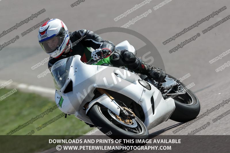 cadwell park;cadwell park photographs;cadwell trackday photographs;enduro digital images;event digital images;eventdigitalimages;peter wileman photography;racing digital images;trackday digital images;trackday photos