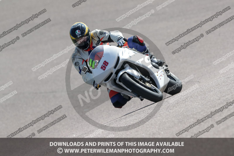 cadwell park;cadwell park photographs;cadwell trackday photographs;enduro digital images;event digital images;eventdigitalimages;peter wileman photography;racing digital images;trackday digital images;trackday photos