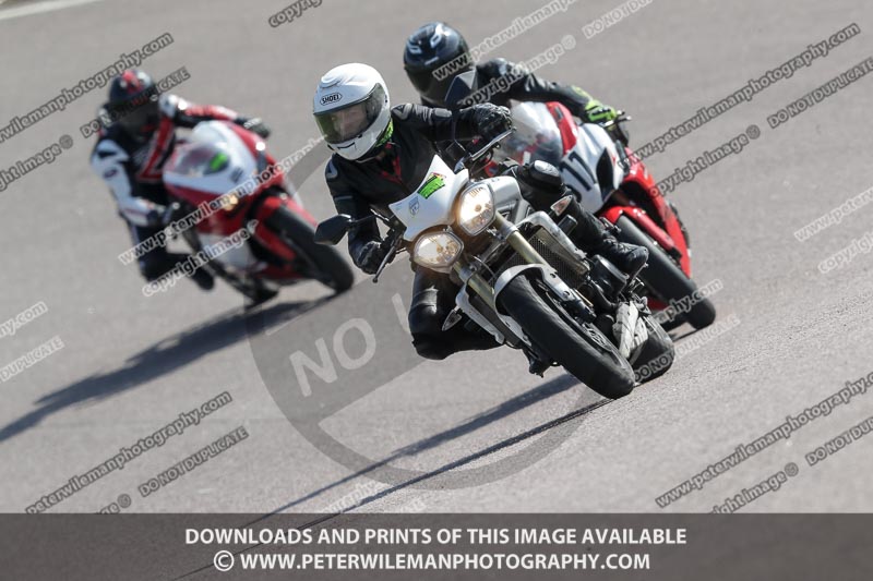 cadwell park;cadwell park photographs;cadwell trackday photographs;enduro digital images;event digital images;eventdigitalimages;peter wileman photography;racing digital images;trackday digital images;trackday photos