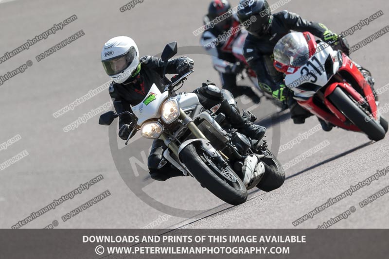 cadwell park;cadwell park photographs;cadwell trackday photographs;enduro digital images;event digital images;eventdigitalimages;peter wileman photography;racing digital images;trackday digital images;trackday photos