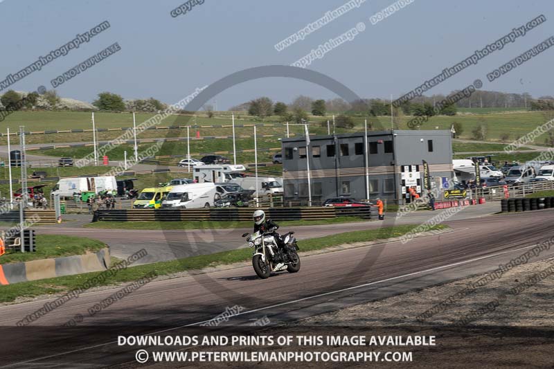 cadwell park;cadwell park photographs;cadwell trackday photographs;enduro digital images;event digital images;eventdigitalimages;peter wileman photography;racing digital images;trackday digital images;trackday photos
