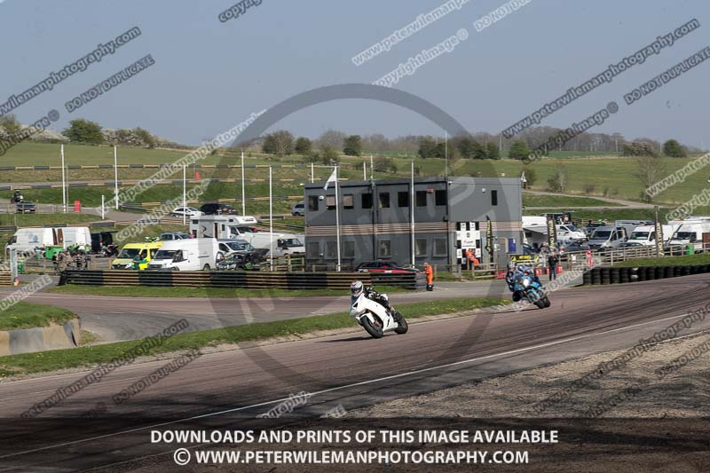 cadwell park;cadwell park photographs;cadwell trackday photographs;enduro digital images;event digital images;eventdigitalimages;peter wileman photography;racing digital images;trackday digital images;trackday photos