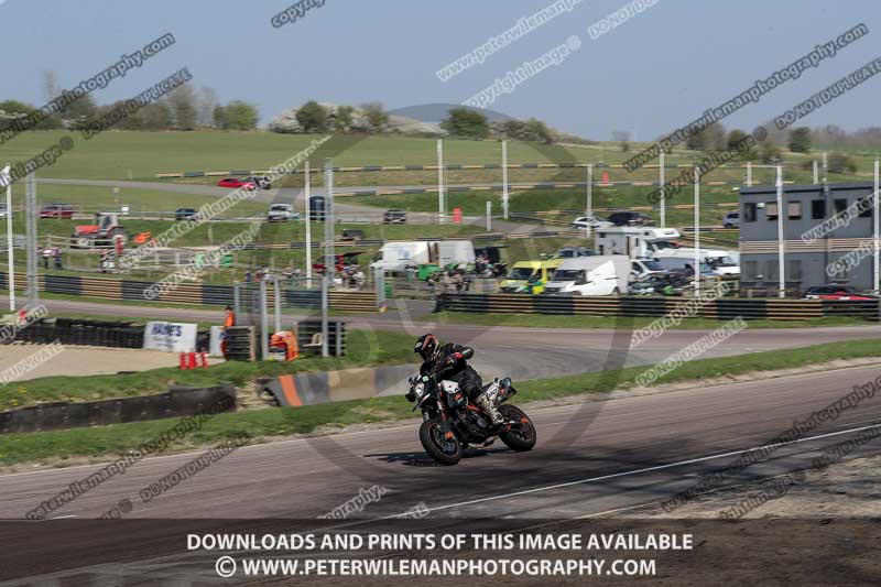 cadwell park;cadwell park photographs;cadwell trackday photographs;enduro digital images;event digital images;eventdigitalimages;peter wileman photography;racing digital images;trackday digital images;trackday photos