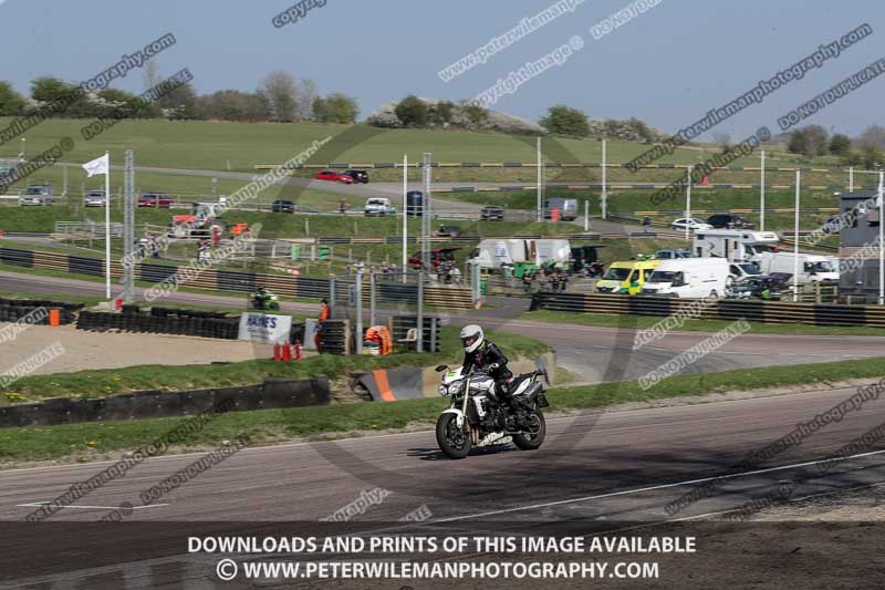 cadwell park;cadwell park photographs;cadwell trackday photographs;enduro digital images;event digital images;eventdigitalimages;peter wileman photography;racing digital images;trackday digital images;trackday photos