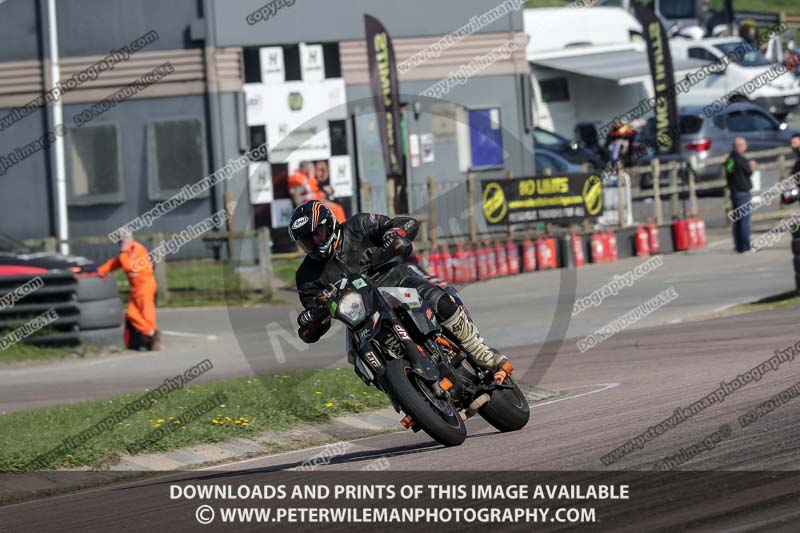 cadwell park;cadwell park photographs;cadwell trackday photographs;enduro digital images;event digital images;eventdigitalimages;peter wileman photography;racing digital images;trackday digital images;trackday photos