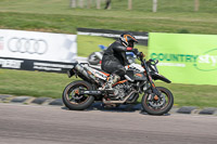 cadwell-park;cadwell-park-photographs;cadwell-trackday-photographs;enduro-digital-images;event-digital-images;eventdigitalimages;peter-wileman-photography;racing-digital-images;trackday-digital-images;trackday-photos