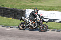 cadwell-park;cadwell-park-photographs;cadwell-trackday-photographs;enduro-digital-images;event-digital-images;eventdigitalimages;peter-wileman-photography;racing-digital-images;trackday-digital-images;trackday-photos