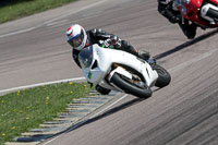 cadwell-park;cadwell-park-photographs;cadwell-trackday-photographs;enduro-digital-images;event-digital-images;eventdigitalimages;peter-wileman-photography;racing-digital-images;trackday-digital-images;trackday-photos