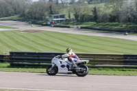 cadwell-park;cadwell-park-photographs;cadwell-trackday-photographs;enduro-digital-images;event-digital-images;eventdigitalimages;peter-wileman-photography;racing-digital-images;trackday-digital-images;trackday-photos