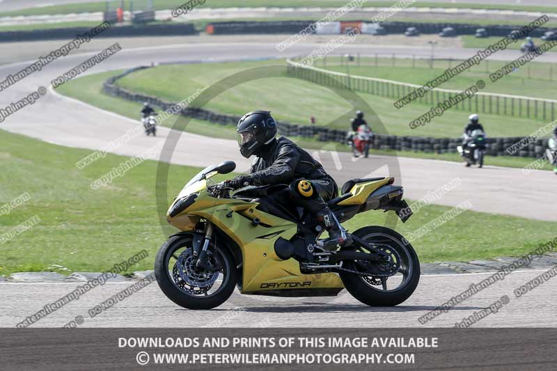 cadwell park;cadwell park photographs;cadwell trackday photographs;enduro digital images;event digital images;eventdigitalimages;peter wileman photography;racing digital images;trackday digital images;trackday photos