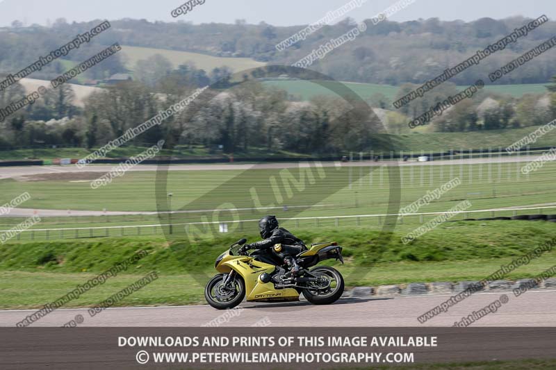 cadwell park;cadwell park photographs;cadwell trackday photographs;enduro digital images;event digital images;eventdigitalimages;peter wileman photography;racing digital images;trackday digital images;trackday photos
