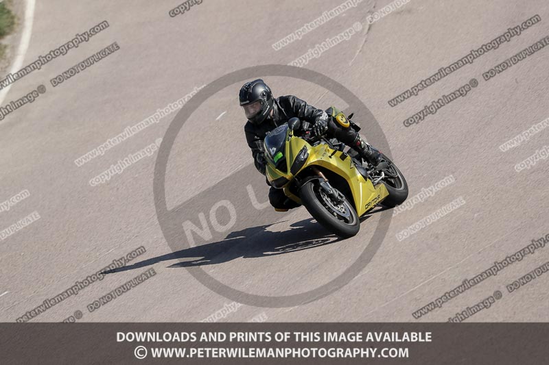 cadwell park;cadwell park photographs;cadwell trackday photographs;enduro digital images;event digital images;eventdigitalimages;peter wileman photography;racing digital images;trackday digital images;trackday photos