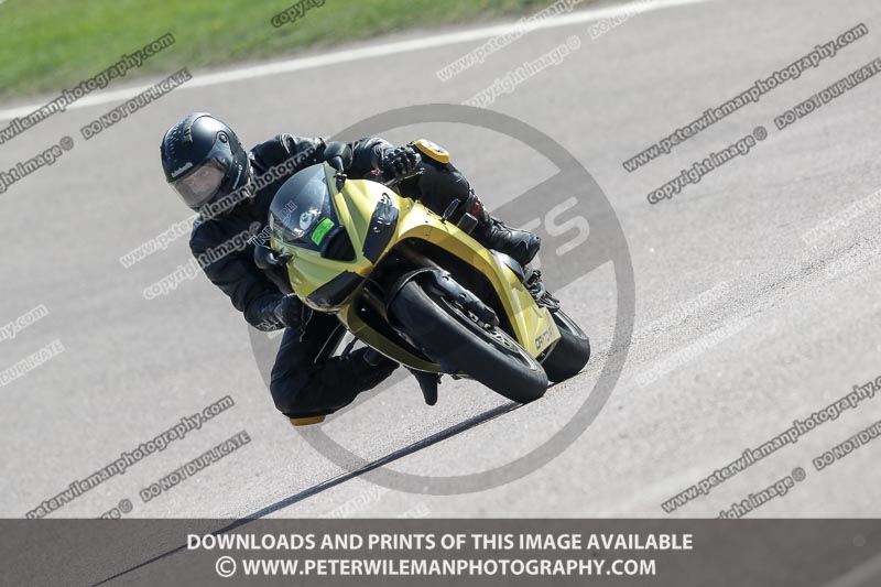cadwell park;cadwell park photographs;cadwell trackday photographs;enduro digital images;event digital images;eventdigitalimages;peter wileman photography;racing digital images;trackday digital images;trackday photos