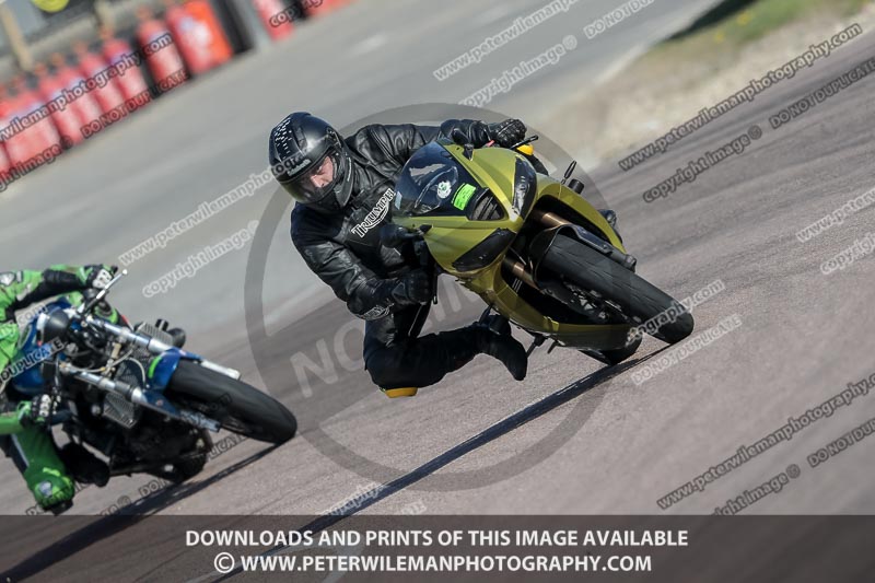 cadwell park;cadwell park photographs;cadwell trackday photographs;enduro digital images;event digital images;eventdigitalimages;peter wileman photography;racing digital images;trackday digital images;trackday photos