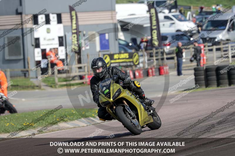 cadwell park;cadwell park photographs;cadwell trackday photographs;enduro digital images;event digital images;eventdigitalimages;peter wileman photography;racing digital images;trackday digital images;trackday photos