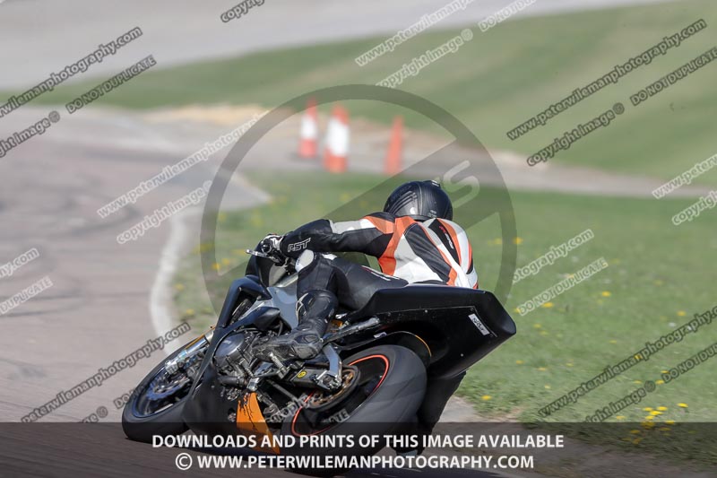 cadwell park;cadwell park photographs;cadwell trackday photographs;enduro digital images;event digital images;eventdigitalimages;peter wileman photography;racing digital images;trackday digital images;trackday photos