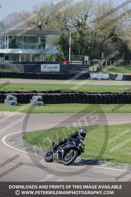 cadwell park;cadwell park photographs;cadwell trackday photographs;enduro digital images;event digital images;eventdigitalimages;peter wileman photography;racing digital images;trackday digital images;trackday photos