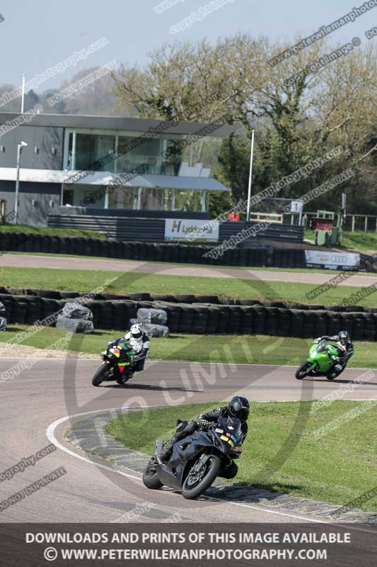 cadwell park;cadwell park photographs;cadwell trackday photographs;enduro digital images;event digital images;eventdigitalimages;peter wileman photography;racing digital images;trackday digital images;trackday photos
