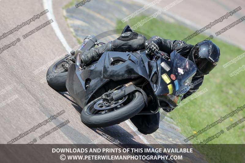 cadwell park;cadwell park photographs;cadwell trackday photographs;enduro digital images;event digital images;eventdigitalimages;peter wileman photography;racing digital images;trackday digital images;trackday photos