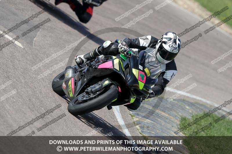 cadwell park;cadwell park photographs;cadwell trackday photographs;enduro digital images;event digital images;eventdigitalimages;peter wileman photography;racing digital images;trackday digital images;trackday photos