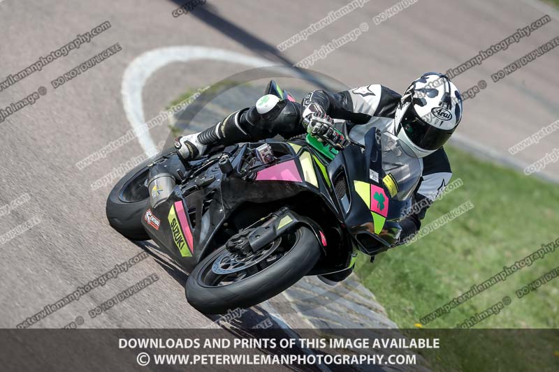 cadwell park;cadwell park photographs;cadwell trackday photographs;enduro digital images;event digital images;eventdigitalimages;peter wileman photography;racing digital images;trackday digital images;trackday photos