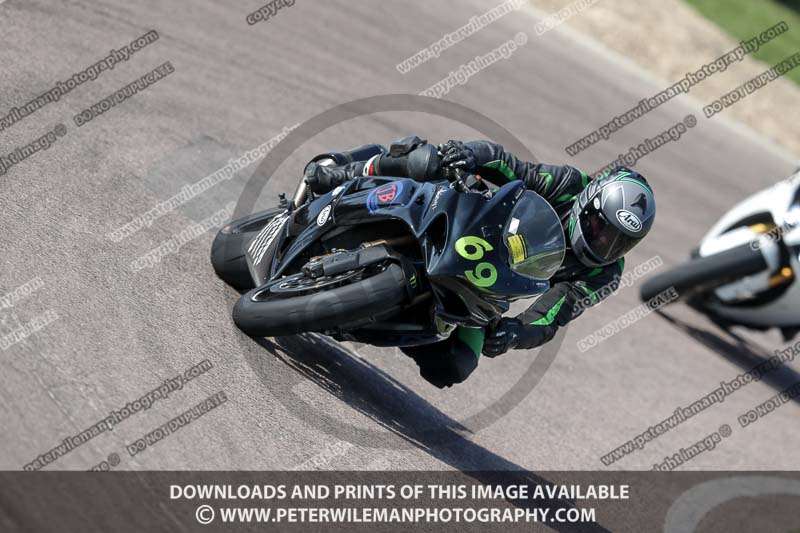 cadwell park;cadwell park photographs;cadwell trackday photographs;enduro digital images;event digital images;eventdigitalimages;peter wileman photography;racing digital images;trackday digital images;trackday photos