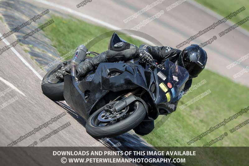 cadwell park;cadwell park photographs;cadwell trackday photographs;enduro digital images;event digital images;eventdigitalimages;peter wileman photography;racing digital images;trackday digital images;trackday photos