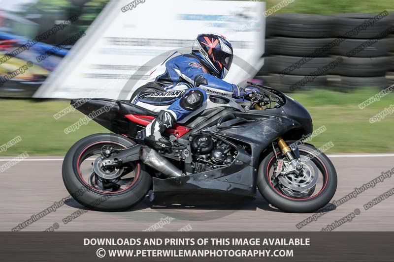 cadwell park;cadwell park photographs;cadwell trackday photographs;enduro digital images;event digital images;eventdigitalimages;peter wileman photography;racing digital images;trackday digital images;trackday photos